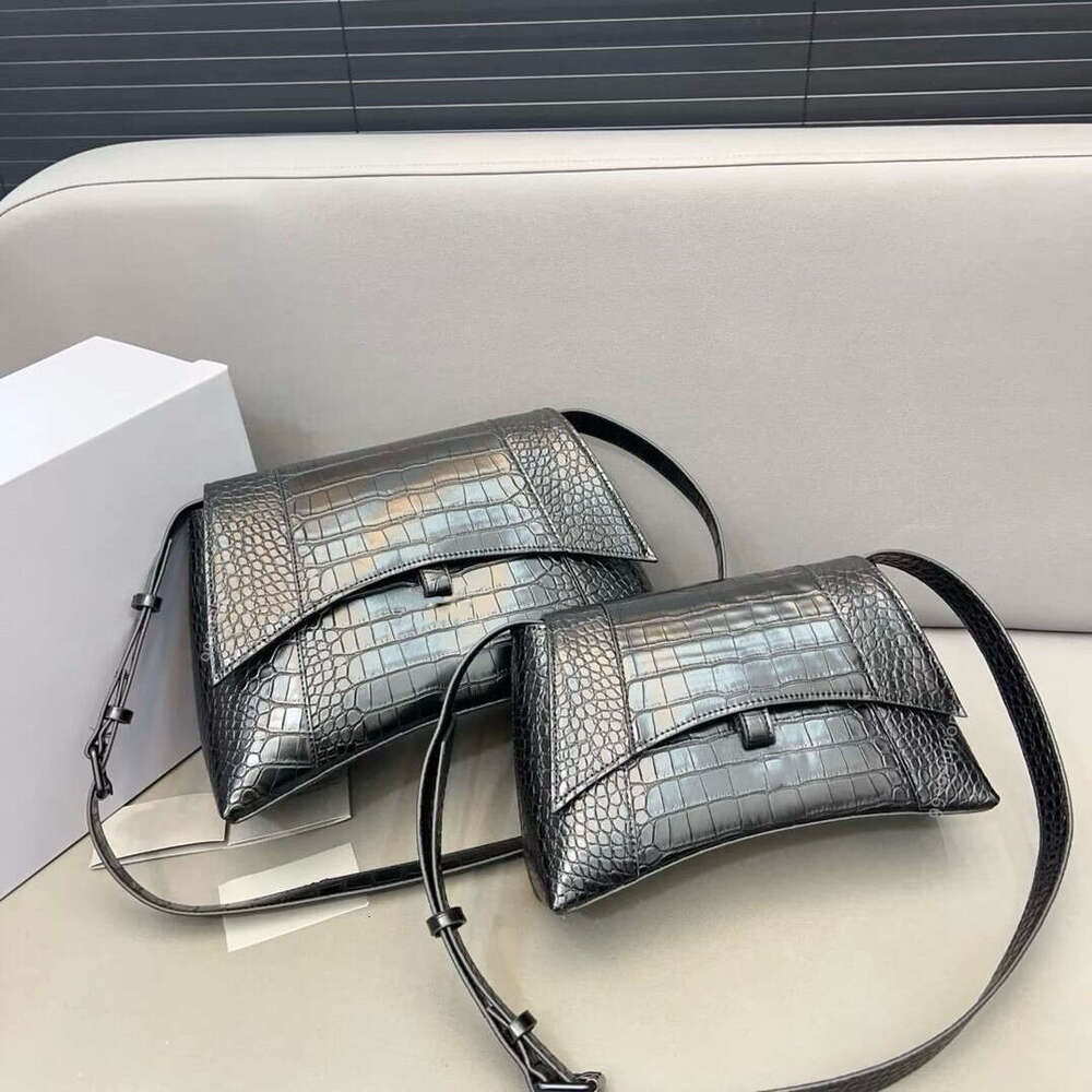 Designer Women'S Small Square Handbag Trend black Crocodile Pattern Leather Shoulder Bag Women's leather crossbody bag traveling bag phone bag messenger bag