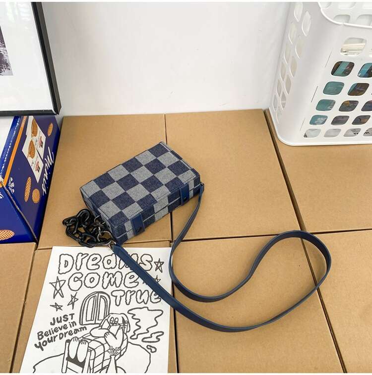 DHessentials Denim Chain Small Square Men Trendy Brand Casual Versatile Fashion Korean Version Box Canvas Single Shoulder Crossbody Bag Women