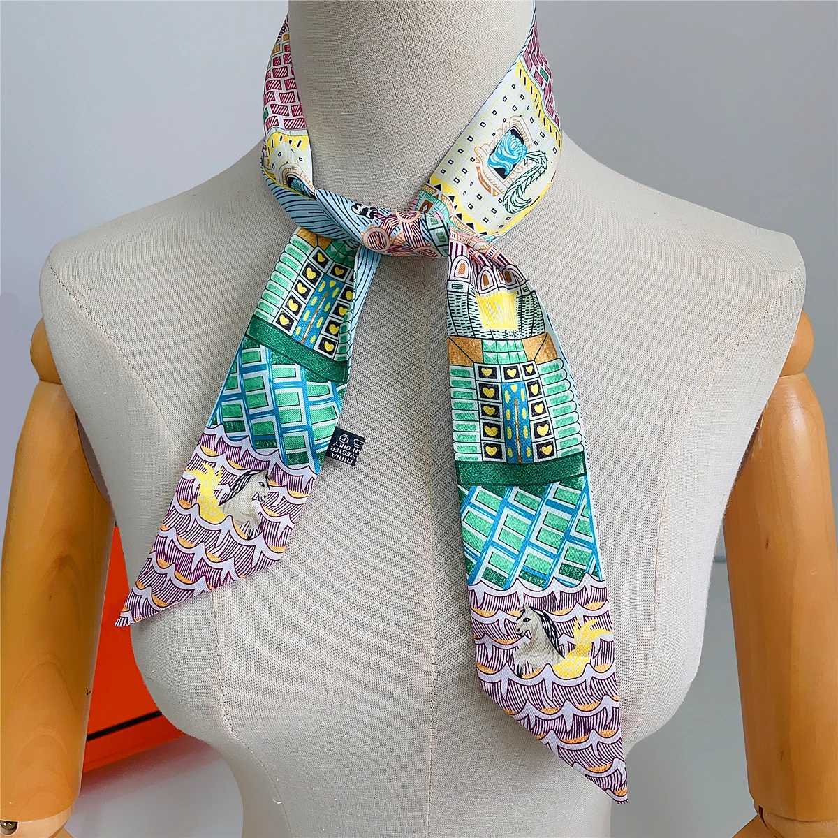 100% Silk Twill Scarf Luxury Palace Horse Fashion Scarf Wen Foard Skinny Bag Scarves Neckerchief Hair Band X250804