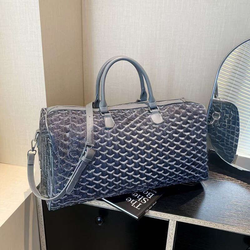 Designer Travel Bag Trendy Mens Shoulder Bag Stylish Womens Tote Bag Large Capacity Shopping Luxury Genuine Leather Duffel Bag Fashion Outdoor Duffle Bag