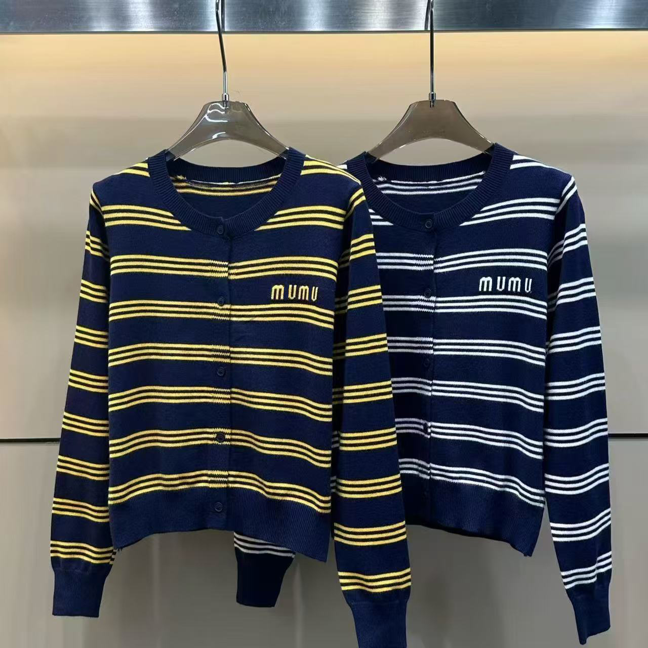 Chic Simple Design Knitted V-neck Pullover Vest Featuring Timeless Stripes | Unisex Garment from Small to Extra Large