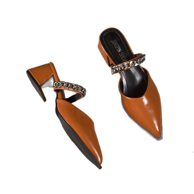 34-42 Closed-Toe Half Slippers 2025 French Internet Celebrity Mid-Heel Small Leather Summer Fairy designer shoes Style Pointed Toe Lazy Sandals Women&