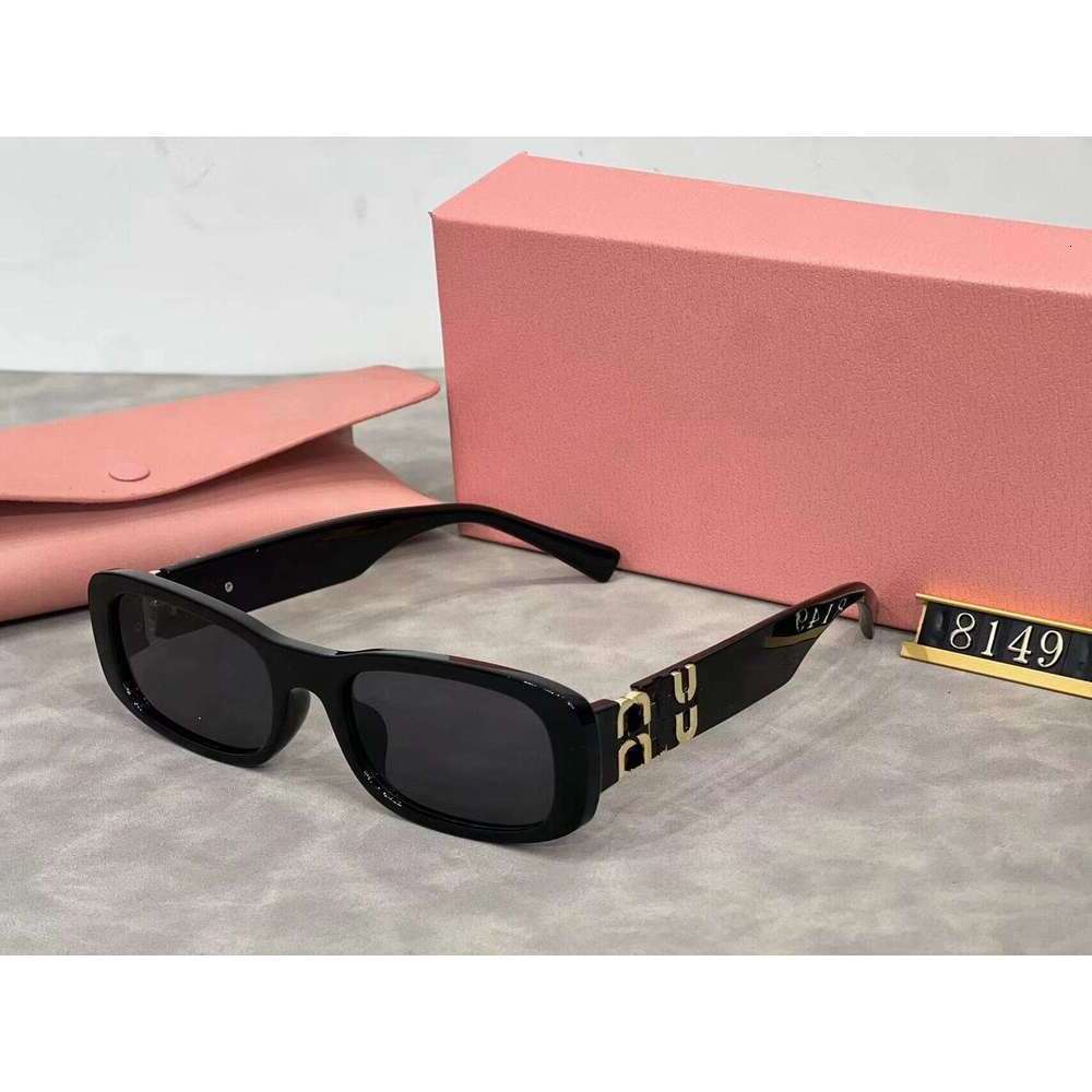 Designer Men women Polarized Sunglasses Adumbral Goggle UV400 Eyewear Classiceyeglasses Male Sun Glasses M etal Frame