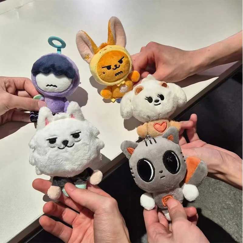Dolls Kpop Cute Soobin Beomgyu Popular Same Plush Keychains Tutu Bar Two-bar Doll Keychain Rings Plush Bag Pendant G250802