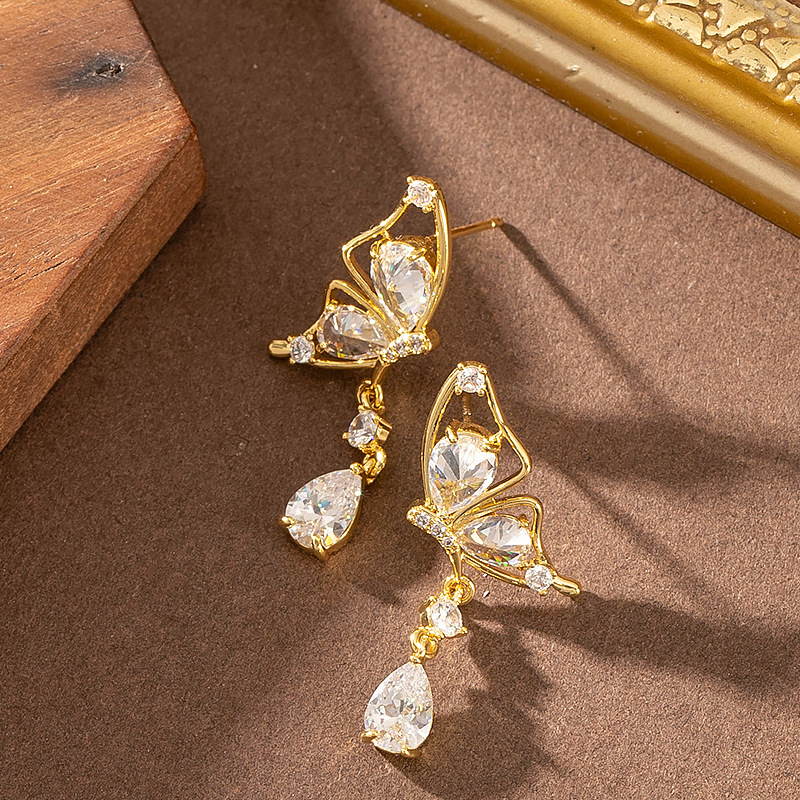 Korean Version New Fashion Super Fairy Exquisite Inlaid Zircon Butterfly Earrings for Women Versatile Elegant High-end Sier Needle Ear Jewelry