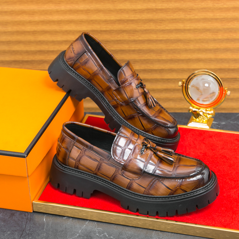 6321- Thick soled Spring and Autumn men's British height increasing trend, one foot on youth workwear and loafers