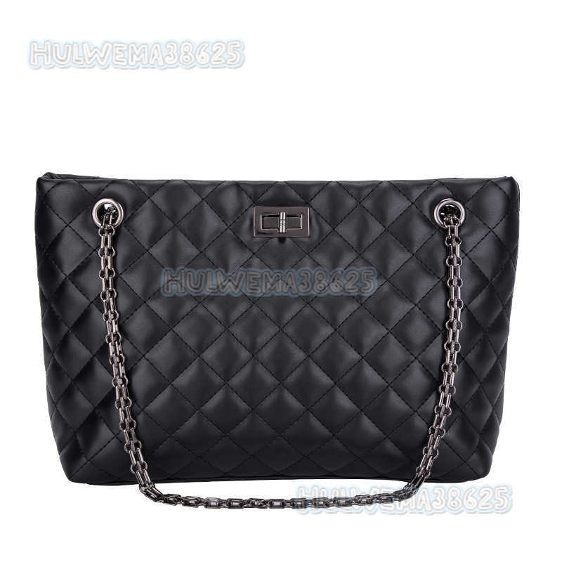 Womens Bag Quilted Chain Bag Ladies Style Shoulder Bag Fashion Handbag Embroidered Bag H250804