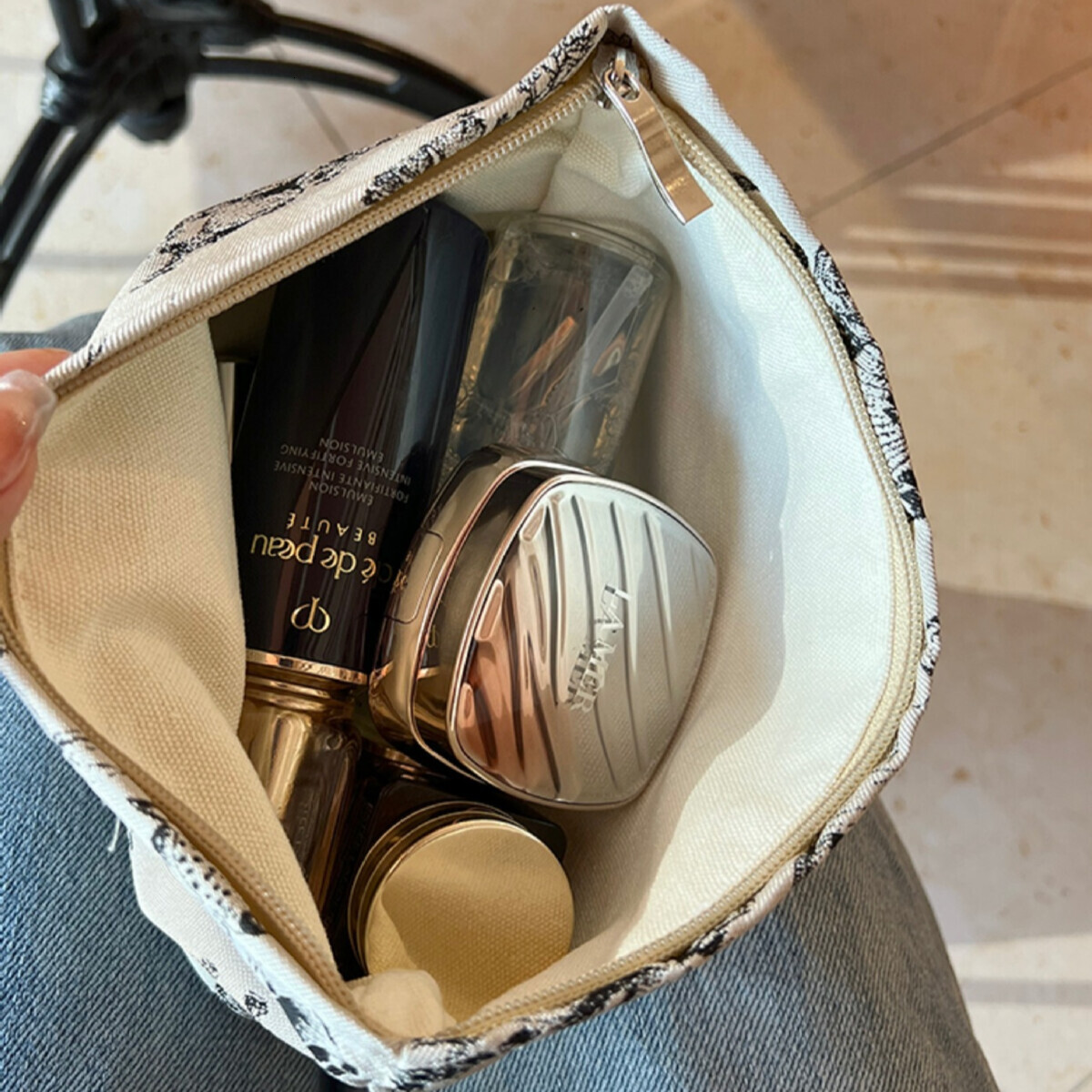 Free Shipping Designer Luxury Minimalist Makeup Bag Portable Skincare Storage Bag Travel Toiletries Bag Underwear Bag Canvas Handbag Casual Phone Bag