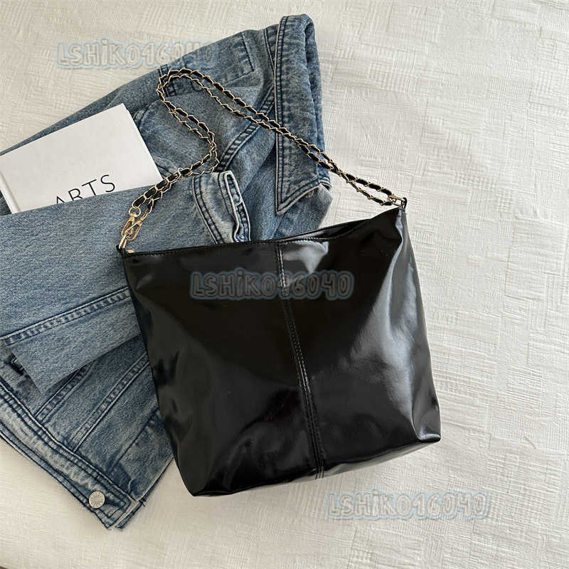 High-quality Large Capacity Bag for Women 2024 New Fashion Single Shoulder Crossbody Bag for Class and Commuting Tote Bag H250804