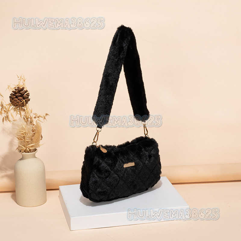 Womens Shoulder Bag 2025 New Material Embroidered Sheet Underarm Bag Casual Phone Bag H250804