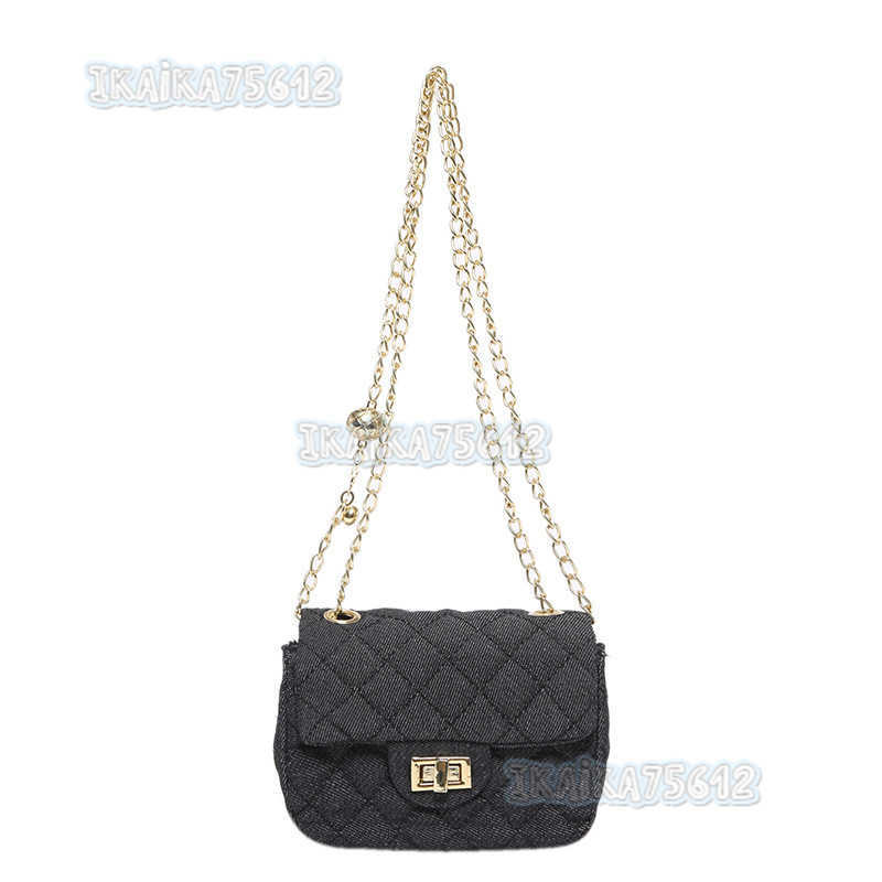 Fashion Bag for Women 2025 New Trendy Texture Beautiful Stylish Small Square Bag Simple Niche Design Single Shoulder Crossbody Bag H250804