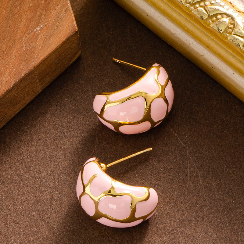 Fashion Melad Style Oil Drop Irregular Pattern Earrings for Women Light Personality Stylish Sier Needle Ear Jewelry