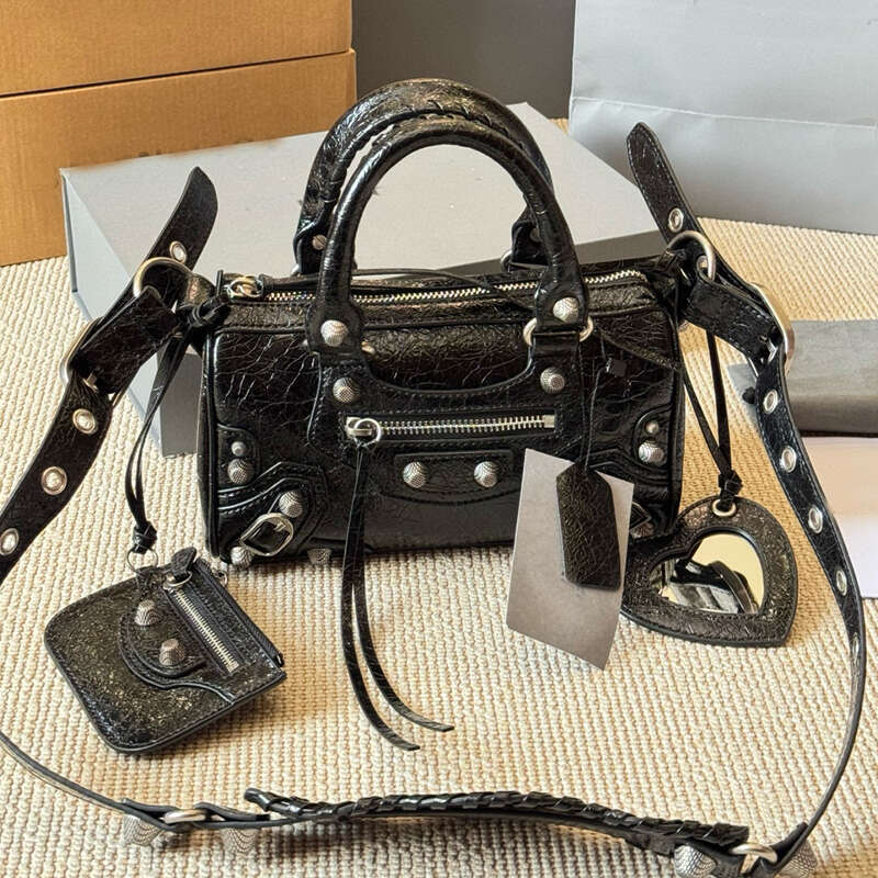 Mini Classic Bag Designer Women Handbags Crossbody Motorcycle Bags Genuine Leather 22cm Fashion Trend Ladies Black Cagolee Handle Purses