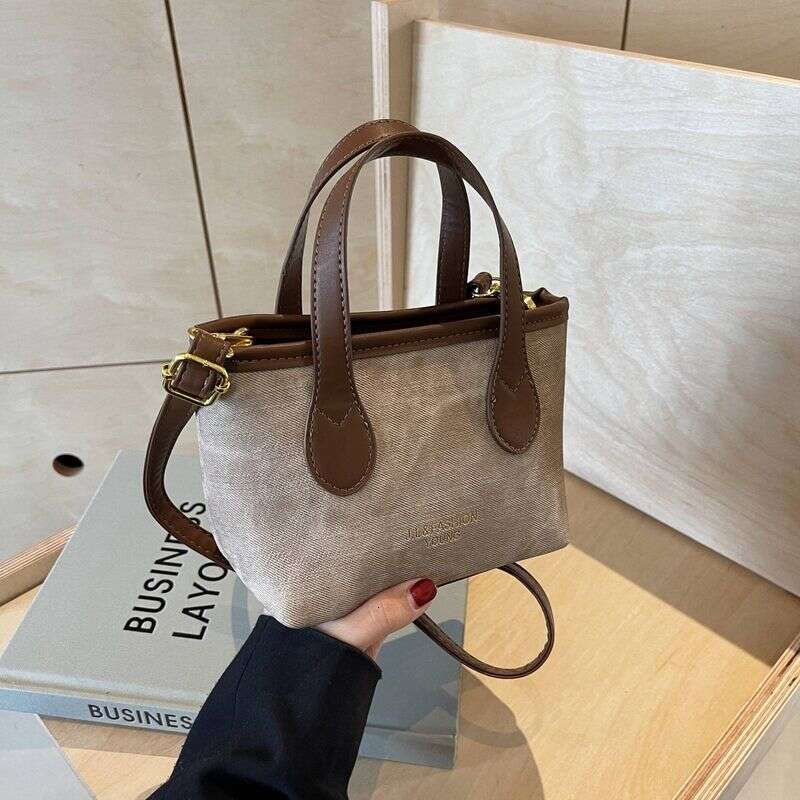 Fashionable women's shoulder crossbody bag, small square bag for daily commuting