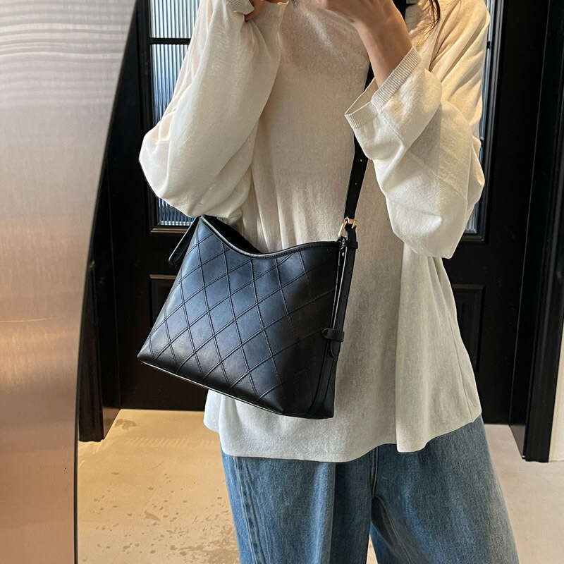2025 New High-end Texture designer Design bags Single Shoulder Adjustable Strap Fashion Crossbody Bag