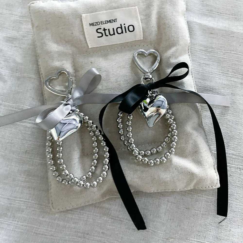 Black Ribbon Bowknot Love Keychain Bag Decoration Cellphone Pendant Accessory for Women and Girls Lanyard Keyring Camera Strap Jewelry G250802