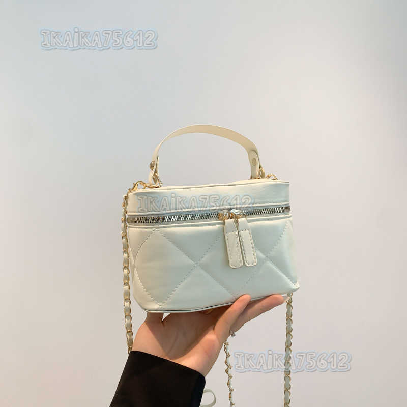 Trend Beautiful Small Bags for Women Spring/summer 2025 New Fashionable and Unique Trendy Crossbody Bags Handheld Bucket Bags H250804