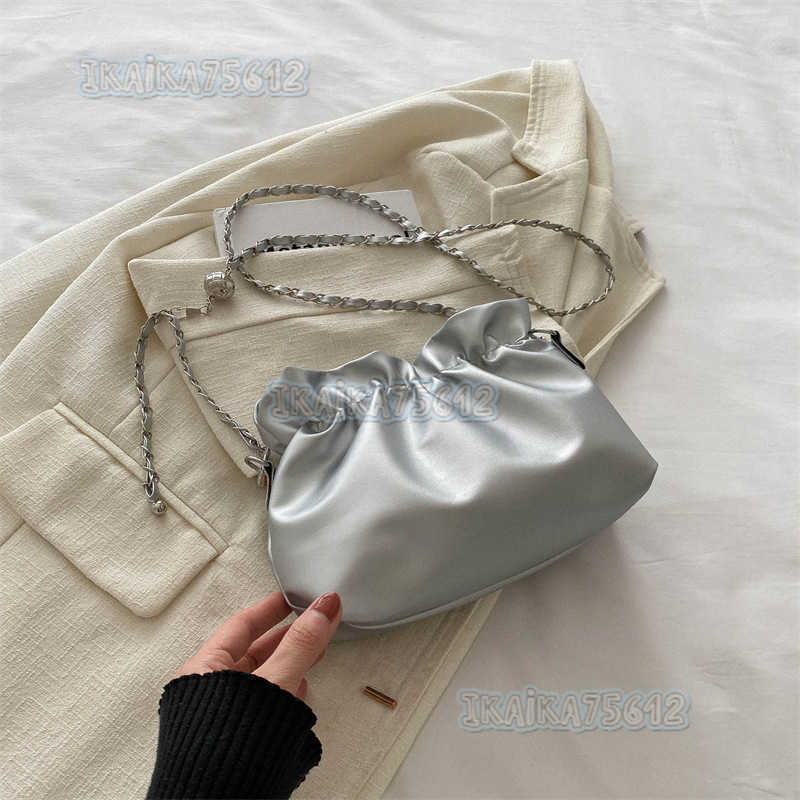 Niche Chain Crossbody Bag Personality Small Bag for Women 2025 New Trendy Fashion Aesthetic Single Shoulder Bucket Bag H250804