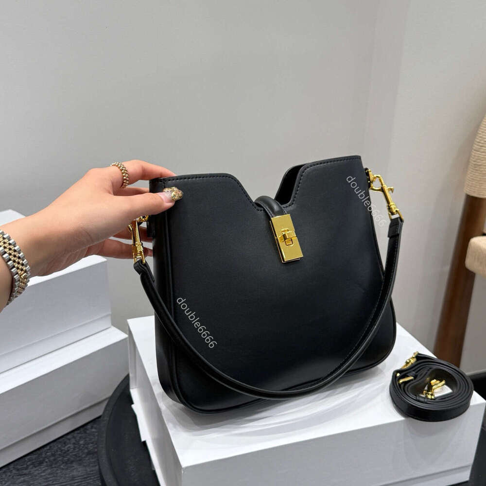 Designer women Shoulder bag Hobo bucket leather Handbag portable crossbody bag fashion handbag tote bags Travel Bags Vacation Bars Weekend Bags daily Messenger bag