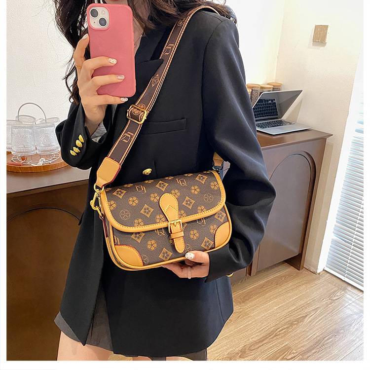 High-end women's bag women's autumn new European and American retro underarm bag temperament versatile one-shoulder crossbody bag2025