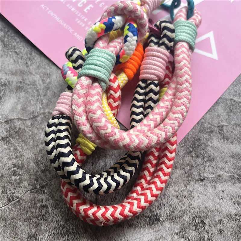 Keychains Contrast Color Key Chain Accessories Luxury Car Keychain Bag Charms for Handbags Exquisite Gift Boyfriend Key Tags G250802