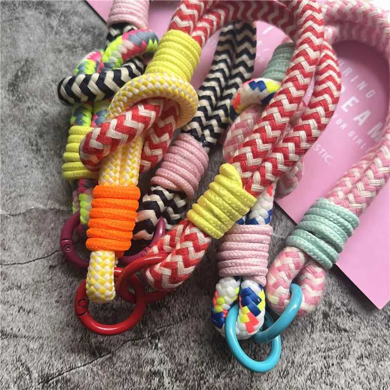 Keychains Contrast Color Key Chain Accessories Luxury Car Keychain Bag Charms for Handbags Exquisite Gift Boyfriend Key Tags G250802