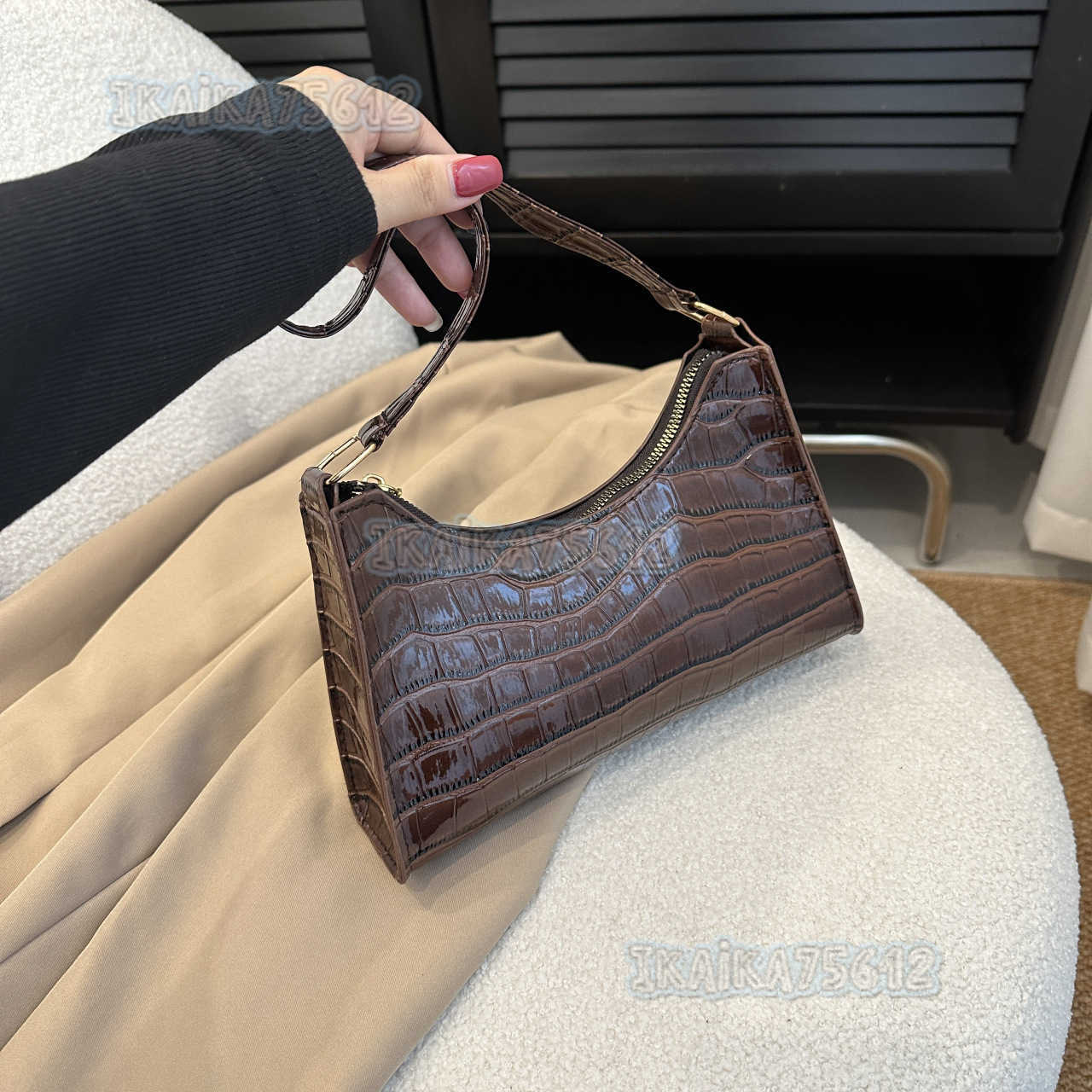 Niche Aesthetic Fashion Diamond Quilted Underarm Single Shoulder Bag for Women 2025 Summer New Trendy Small Square Bag H250804