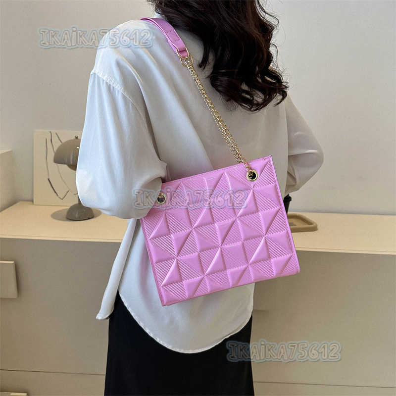 2025 Spring New Style Crossbody Bag Niche Trendy Casual Large Capacity Quilted Chain Bag Single Shoulder Bag for Women H250804