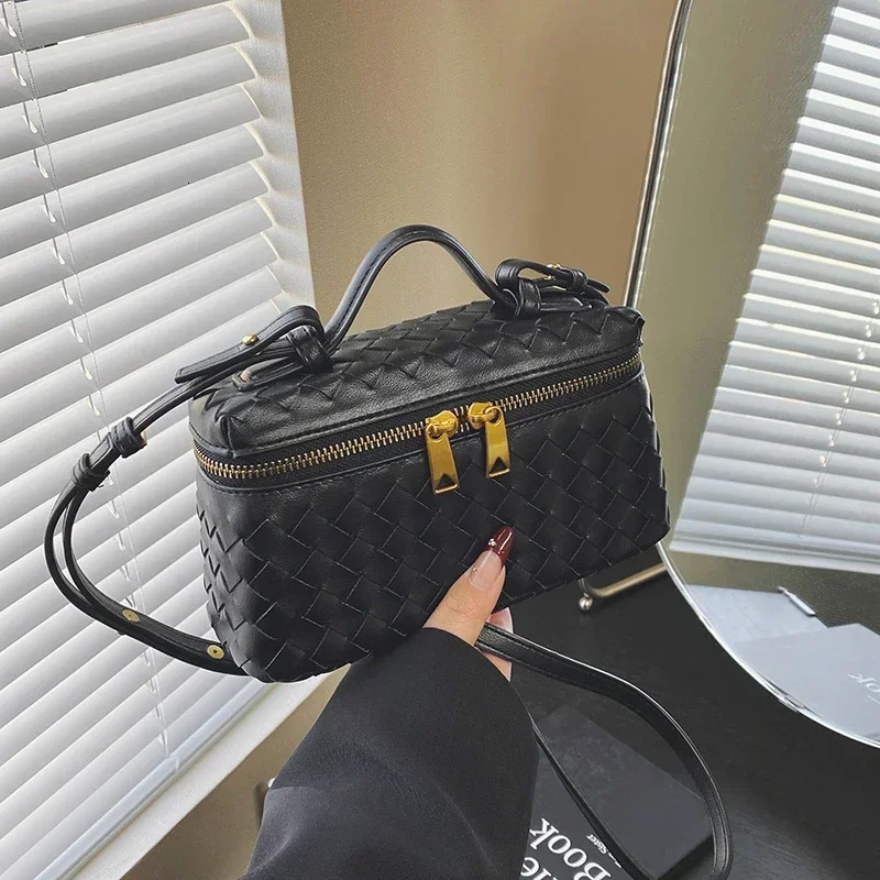 Versatile Womens Shoulder Bag Crossbody Bag Messenger Handbag Leather Tote Bags Classic Style 250804