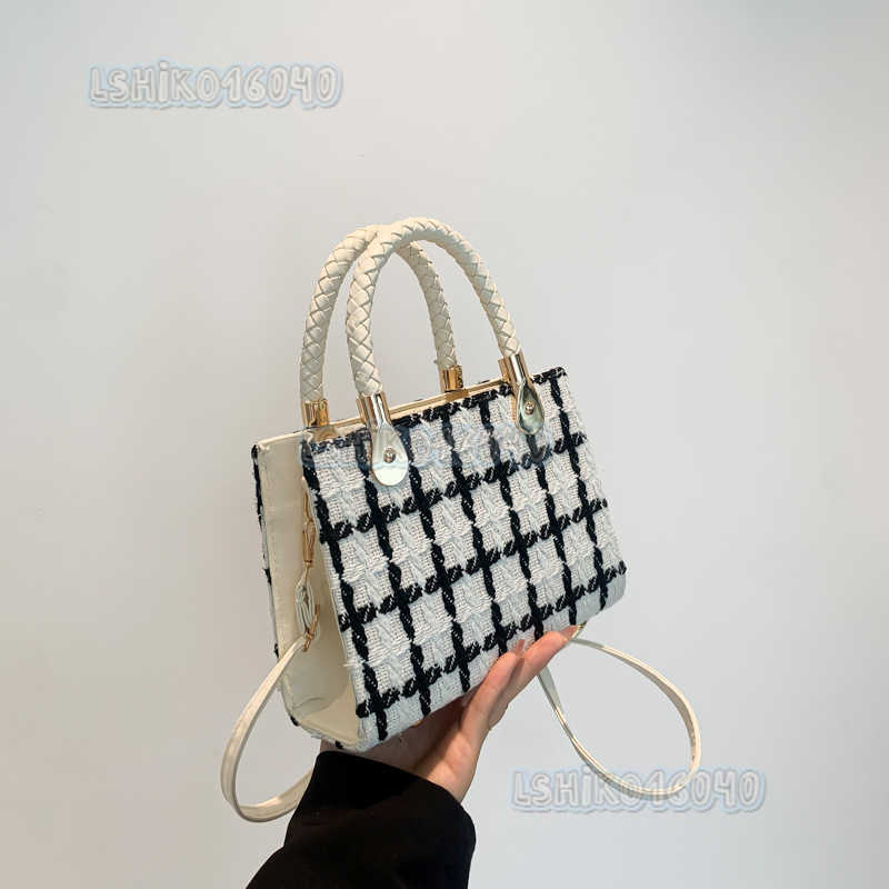 Trendy Bags Womens Bags 2024 Summer New Fashion Beautiful Texture Single Shoulder Crossbody Small Square Bag H250804