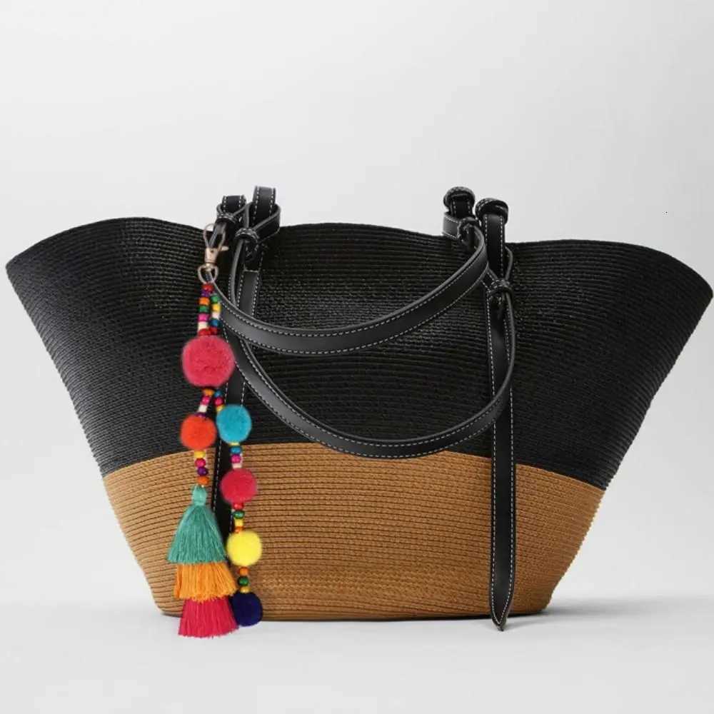 Boho Style Hair Ball Tassel Keychain Summer Beach Shell Keychain Colorful Pompom Keyring for Women Bag Hanging Pendants G250802