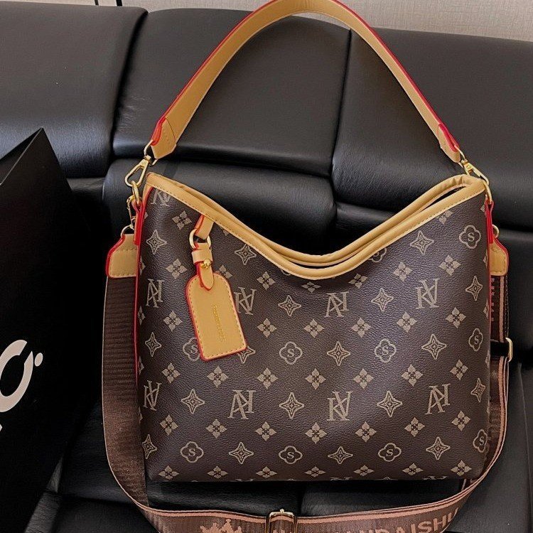 free shipping designer bags Luxury Bags Retro monogram trendy casual women's single-shoulder bag with exquisite patterns