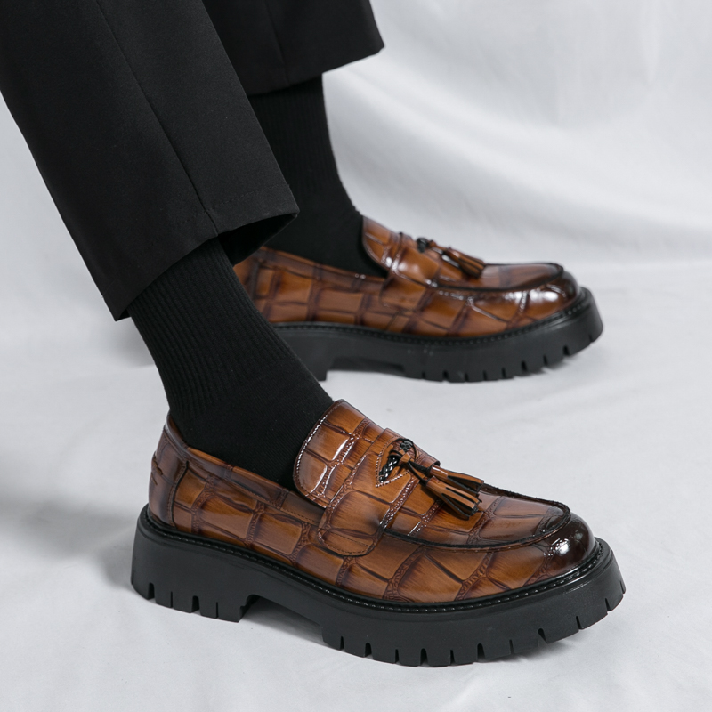 6321- Thick soled Spring and Autumn men's British height increasing trend, one foot on youth workwear and loafers