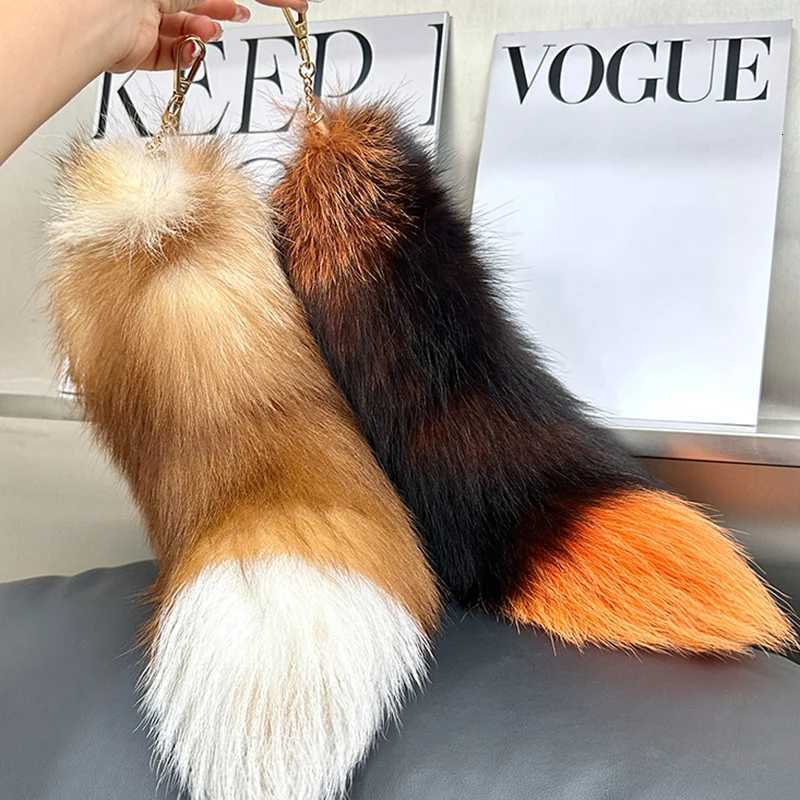 40cm Real Fox Tail Keychain Wolf Tail Fur Tassel Bag Key Chains Bag Charm Keyring Holder Strap Chain Best Gift Jewelry G250802