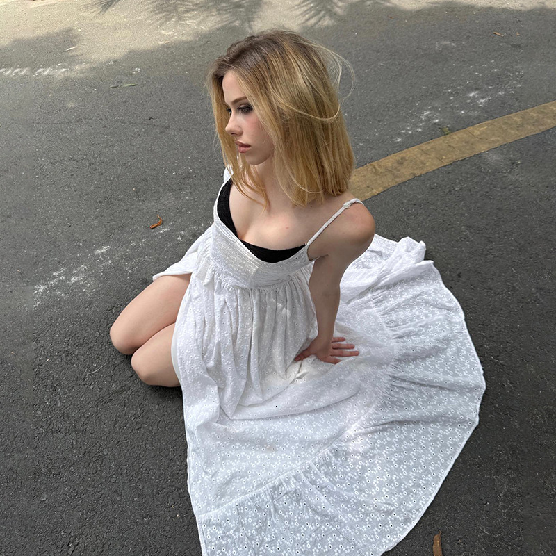 trend 2025 European and American style spring new women's S solid color slim fit high waist fashionable suspender dress new designer dress