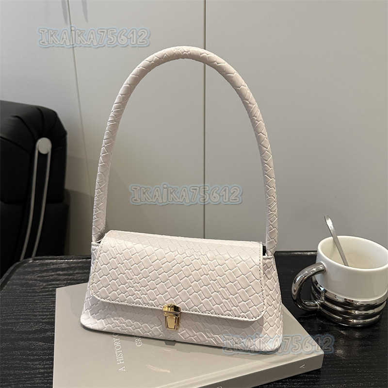 Fashionable Simple Woven Baguette Bag Texture Versatile Stylish Shoulder Bag Underarm Bag Womens Bag H250804