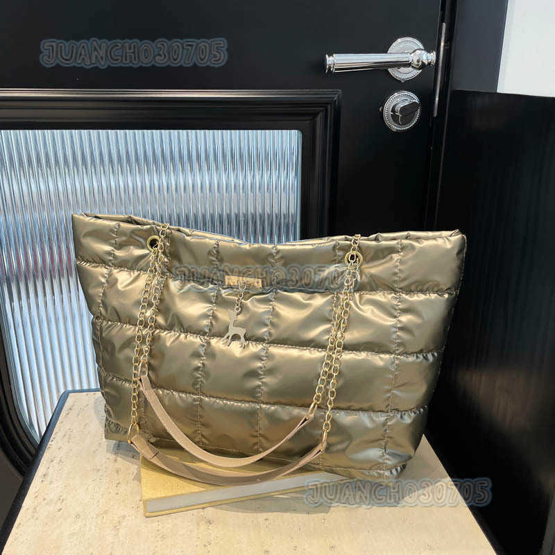 2025 Autumn New Fashionable Simple Elegant Niche Design Tote Bag Single Shoulder Large Capacity Womens Bag H250804