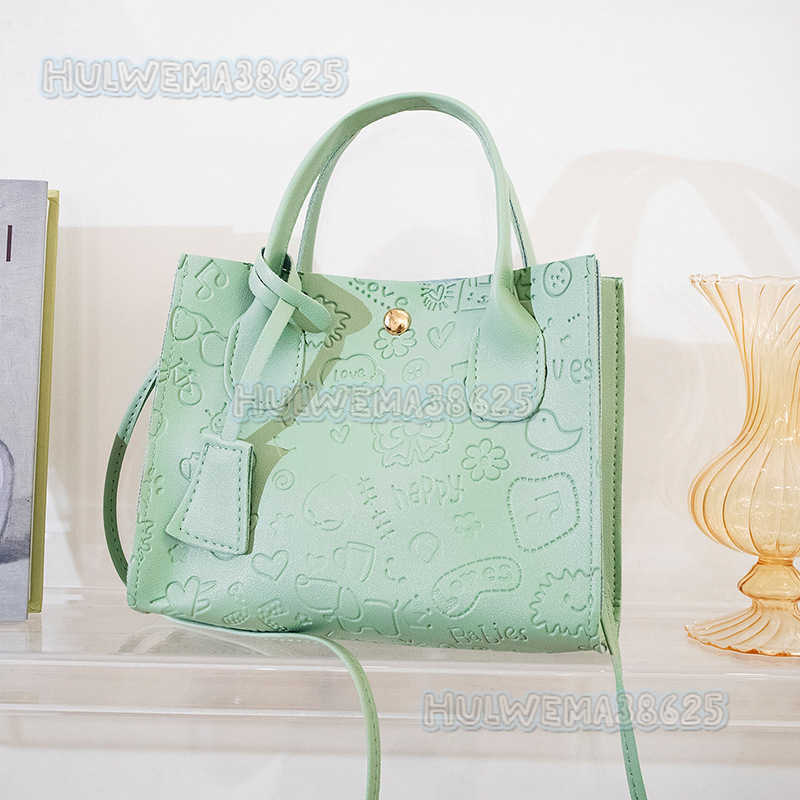 2025 Spring New Tote Bag Single Shoulder Bag Street Fashion Bag for Women Embossed Handbag H250804