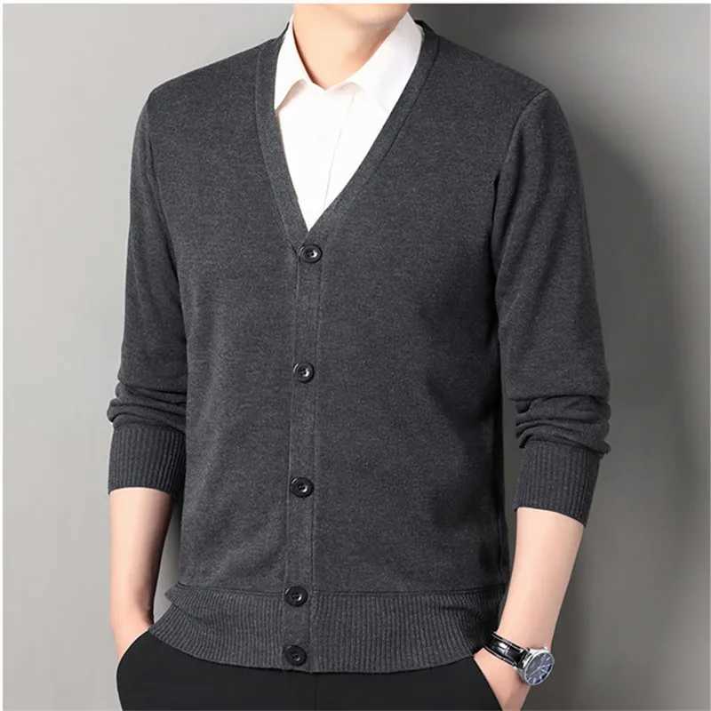 Autumn Winter Mens Casual Knit Cardigan Solid Color Slim Fit Fashion V-Neck Knitted Sweatercoat Men Fleece Warm Sweater Jackets XJ250805