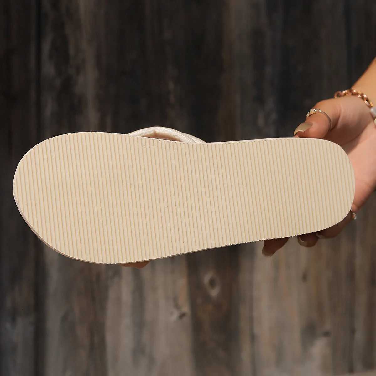 Beach Flip-flops Cute Flower Bow Decoration Casual Flat Slippers Shoes for Women Slides New Summer Slippers Outdoor W250805