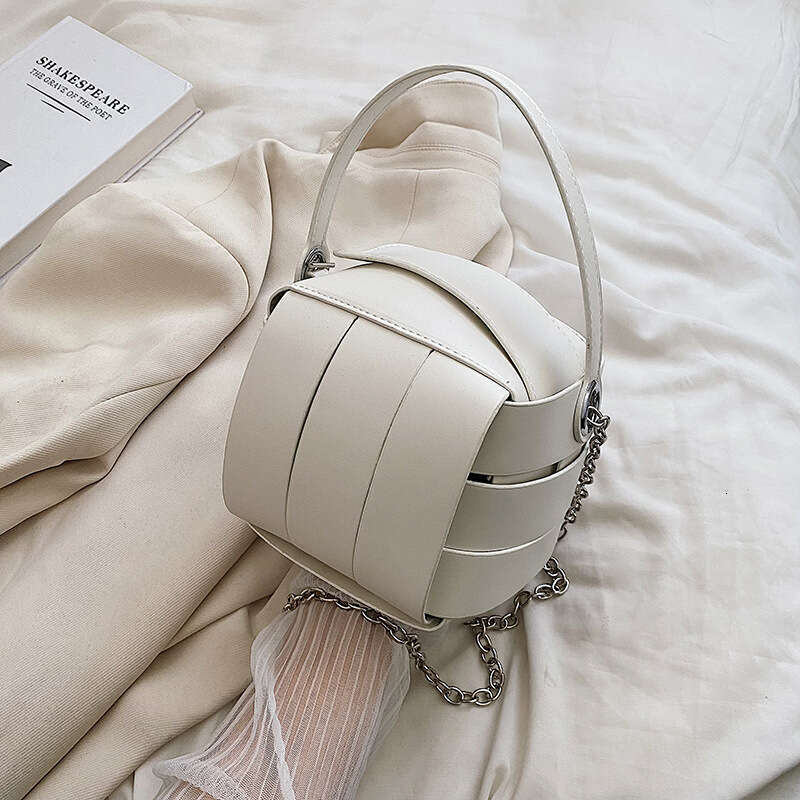 Trendy Niche Design Small for Women Summer New Fashion Versatile Chain Crossbody Bag High-end Handbag