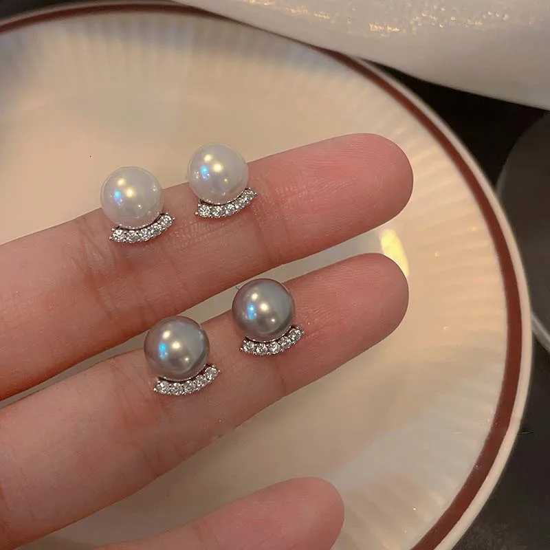 Vintage Silver Color Zircon Pearl Stud Earring for Women Exquisite Simple Round Temperament Earrings Wedding Bridal Jewelry Gift Y250804