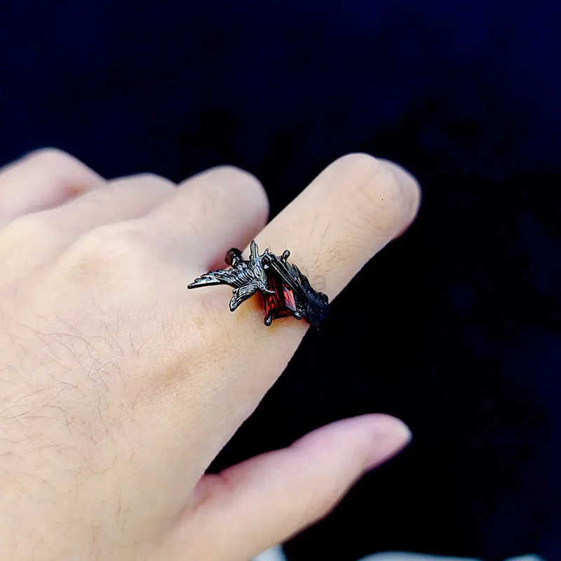 Game Love and Deep Space Sylus Crow Cosplay Ring Unisex Alloy Adjustable Opening Red Gem Rings Punk Jewelry Accessories Prop U250805