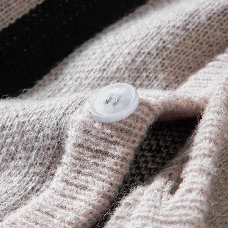 Japanese Couple Retro Loose Cardigan Knitwear Mens Coat Spring and Autumn Trendy Brand Casual Knitwear for Men XJ250805