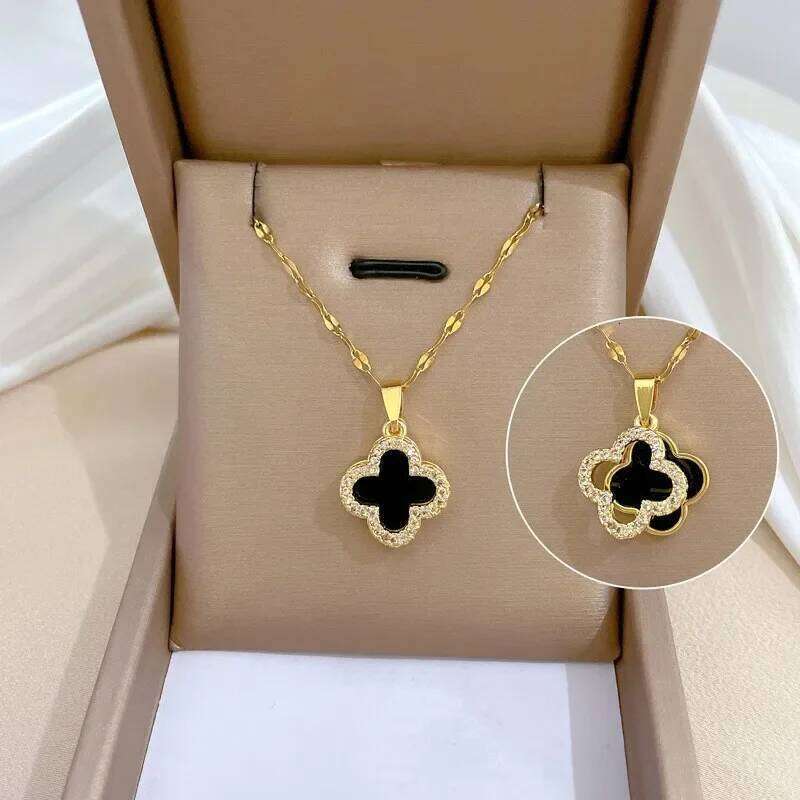 New dia-encrusted double-sided four-leaf clover necklace with feminine charm and a shell collarbone chain for girls 9527