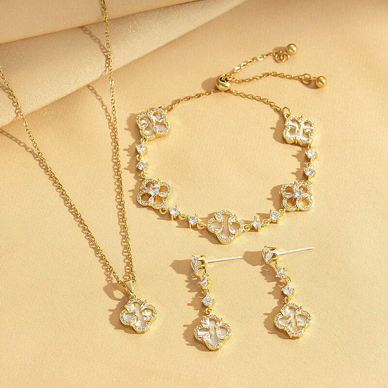25 Luxury jewelry set designer bracelet necklace earrings Gold Plated Four-Leaf Clover Necklace Women's Earrings Bracelet Natural Shell Full Diam