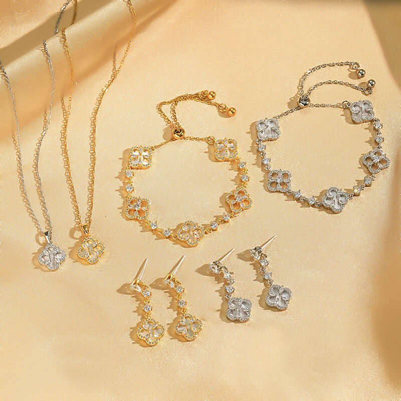 25 Luxury jewelry set designer bracelet necklace earrings Gold Plated Four-Leaf Clover Necklace Women's Earrings Bracelet Natural Shell Full Diam