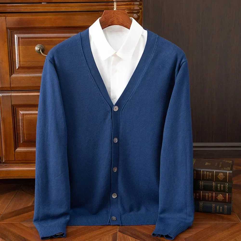 Autumn Mens Knitted Cardigan Thin V-neck Basic Elastic Slim Fit Thin Sweater Khaki Gray Black Navy Casual Cardigans Sweaters XJ250805
