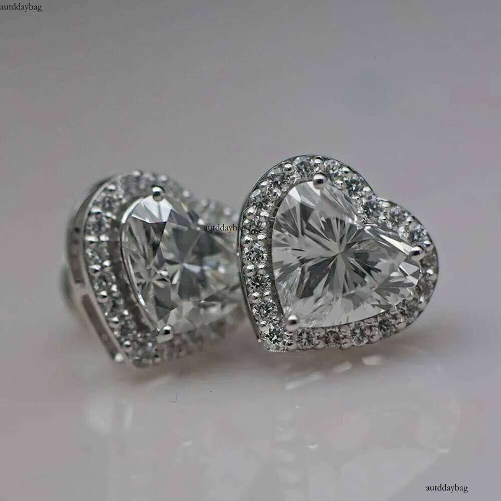 0.5/1/2Carat Heart Cut Moissanite Stud Earrings for Women Sterling Sier D Color Halo Dia Studs Ear with Gra Certifcate