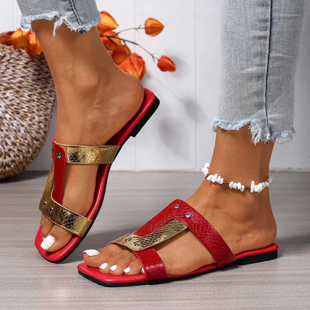 Summer New Square Toe Open Toe Comfortable Casual Slippers Fashionable and Lightweight Outside Large-size Slippers for Women W250805